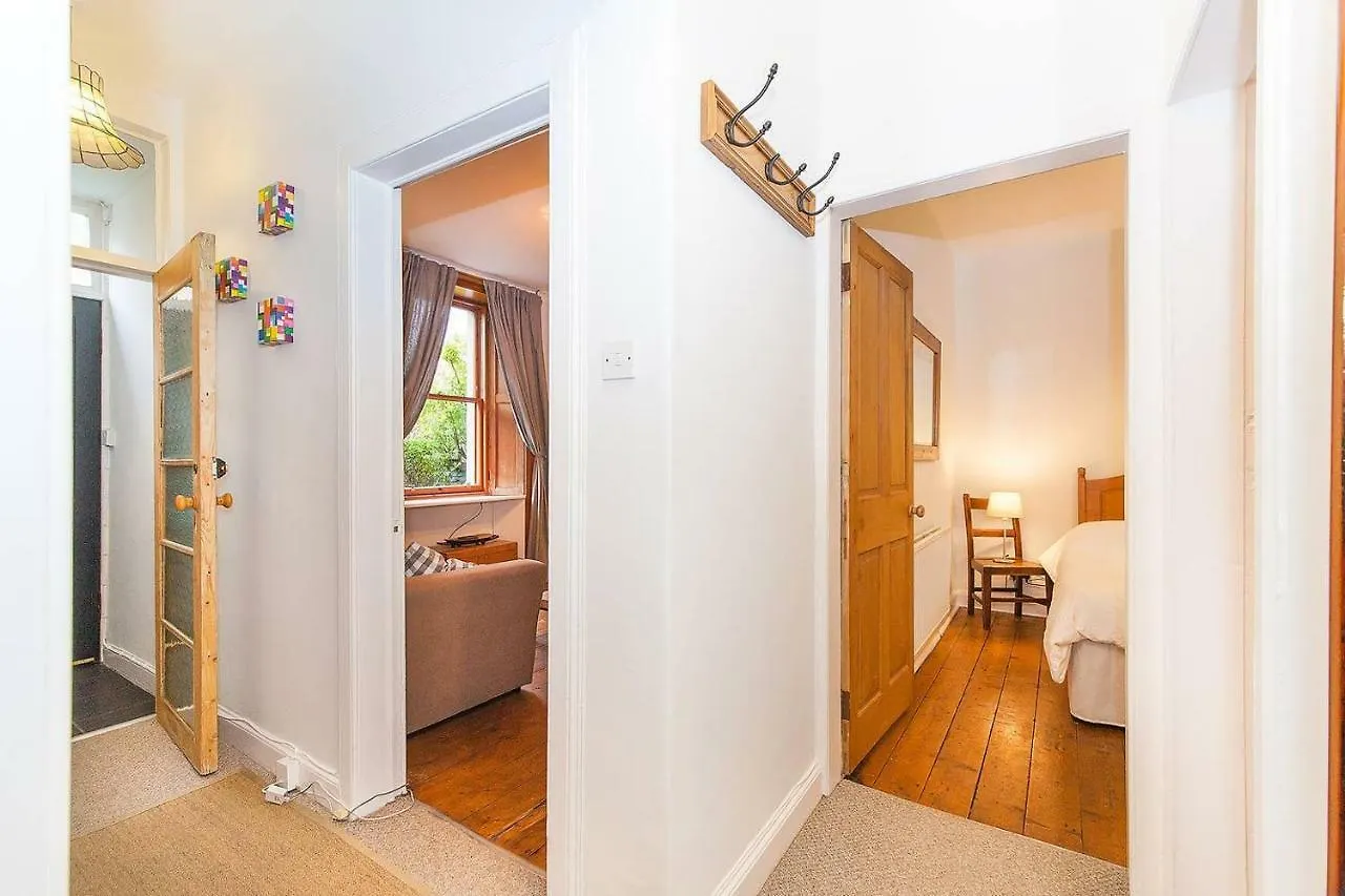 Διαμέρισμα 5 Mins To Princes Street - Main Door Cottage - Private Garden - New Property Εδιμβούργο Ηνωμένο Βασίλειο
