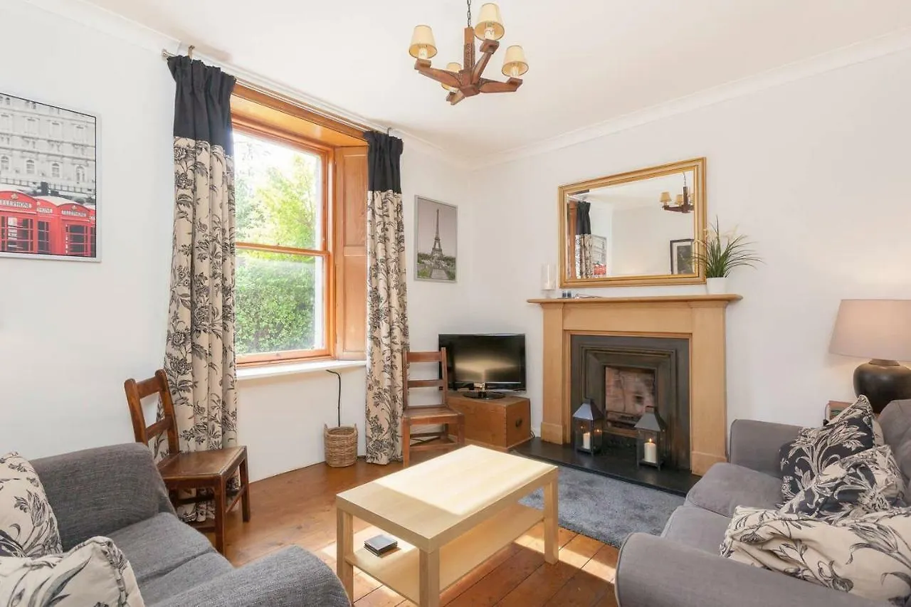 5 Mins To Princes Street - Main Door Cottage - Private Garden - New Property location